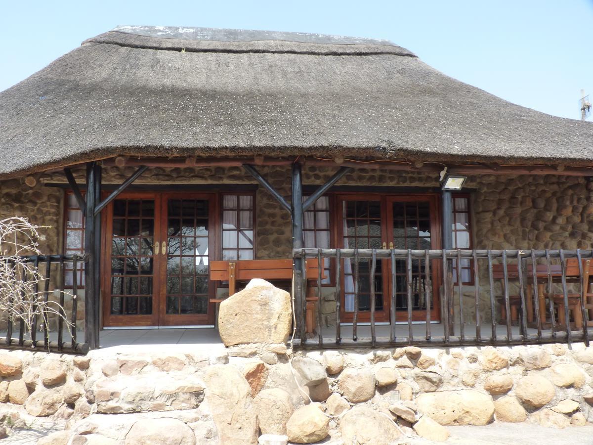 Boskoppie Lion & Tiger Reserve Kroonstad Buitenkant foto